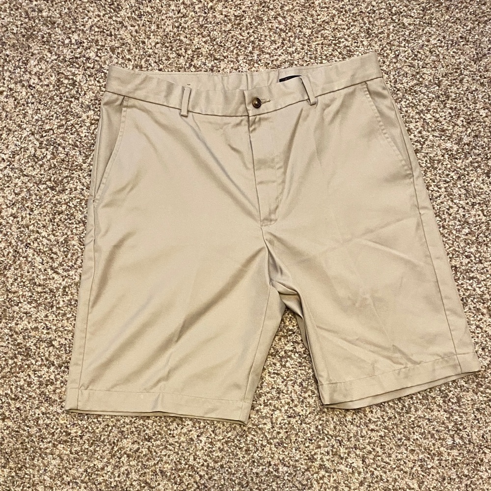 Greg Norman Collection Beige Flat Front Shorts